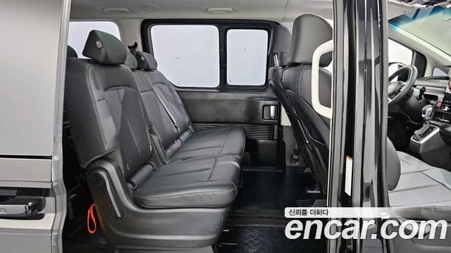 Hyundai Staria 2024 — Фото 12/20
