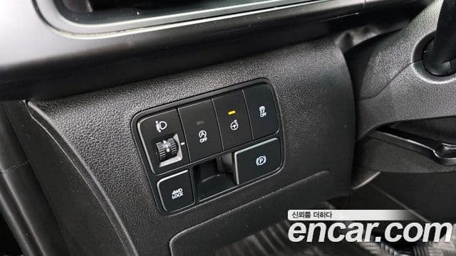 Hyundai Staria 2024 — Фото 18/20