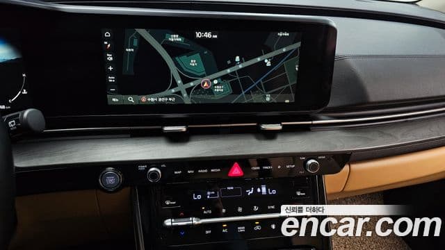 Kia Carnival 2021 — фото 14 из 20