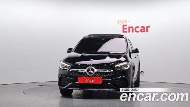 Mercedes-Benz GLA-Class 2020 — Şəkil 3/20