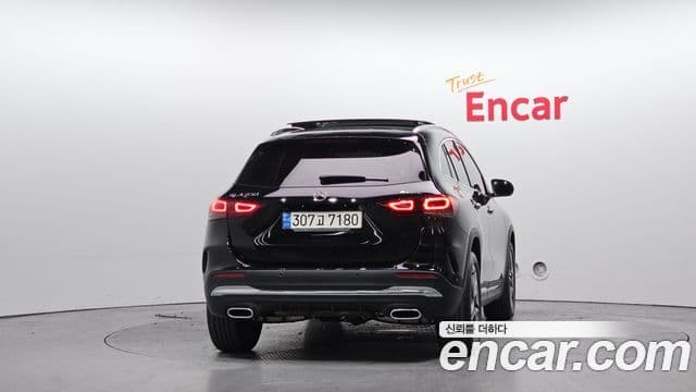 Mercedes-Benz GLA-Class 2020 — Şəkil 4/20