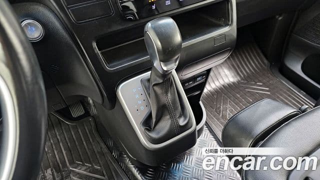 Hyundai Staria 2021 — Şəkil 9/20