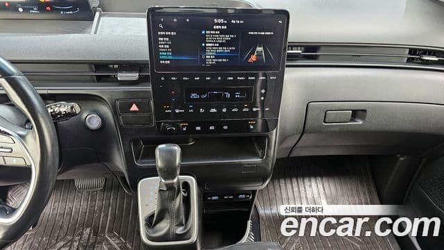 Hyundai Staria 2021 — Şəkil 14/20