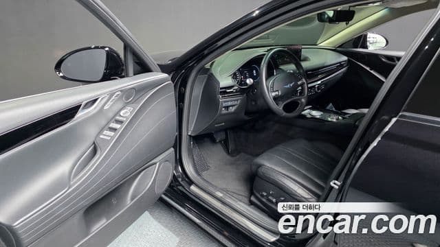 Genesis Electrified G80 2022 — Şəkil 10/20