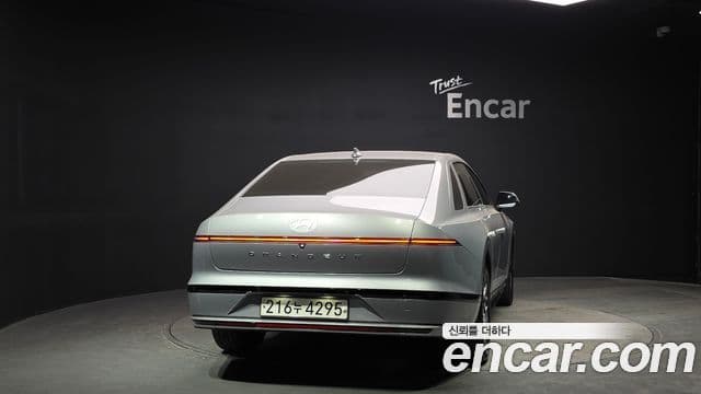 Hyundai Grandeur Hybrid 2024 — ფოტო 12/20