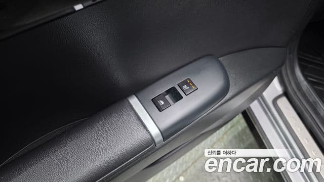 Hyundai Grandeur Hybrid 2024 — ფოტო 11/20