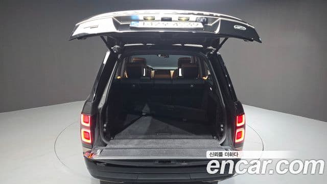Land Rover Range Rover 2021 — ფოტო 20/20