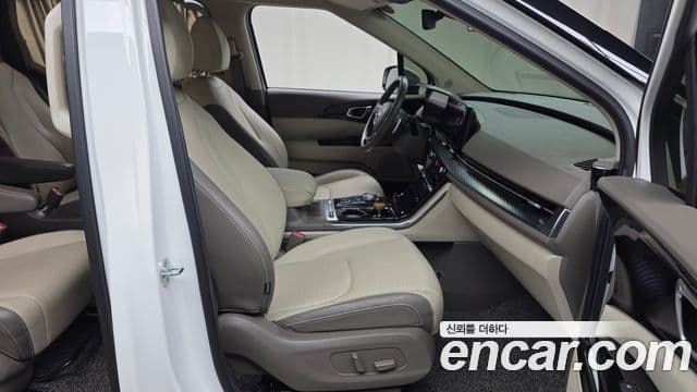 Kia Carnival 2021 — Фото 11/20