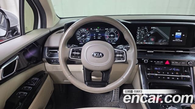 Kia Carnival 2021 — Фото 13/20
