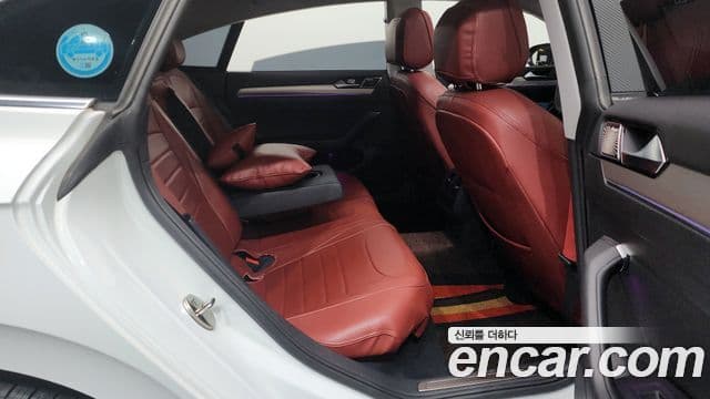 Volkswagen Arteon 2019 — Şəkil 12/20