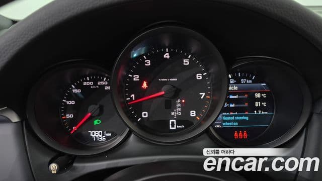Porsche Macan 2019 — ფოტო 8/20