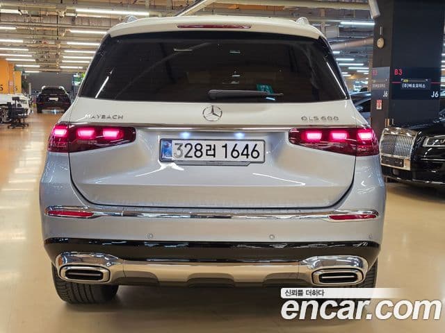 Mercedes-Benz GLS-Class 2023 — ფოტო 9/20