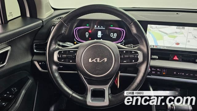 Kia Sportage 2022 — ფოტო 13/20