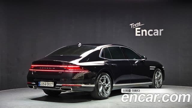 Genesis G90 2022 — ფოტო 2/20