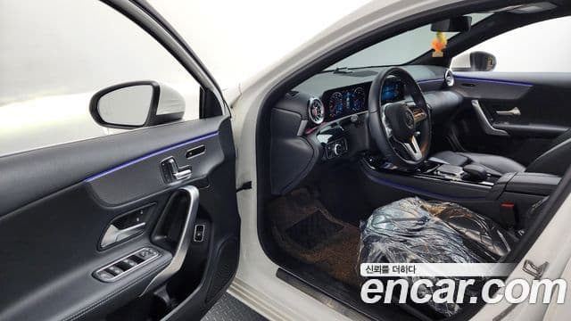Mercedes-Benz A-Class 2021 — ფოტო 10/20