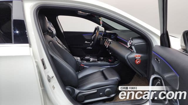 Mercedes-Benz A-Class 2021 — фото 11 из 20