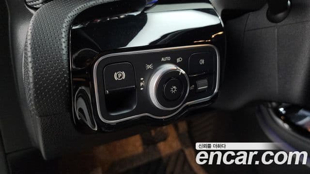 Mercedes-Benz A-Class 2021 — ფოტო 14/20