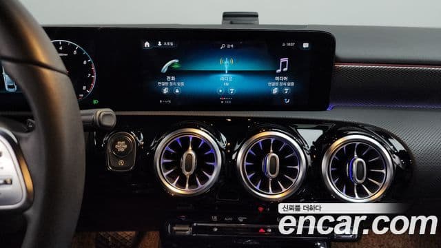 Mercedes-Benz A-Class 2021 — ფოტო 16/20