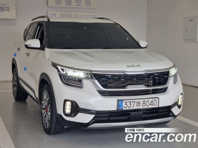 Kia Seltos 2022 — Şəkil 1/20