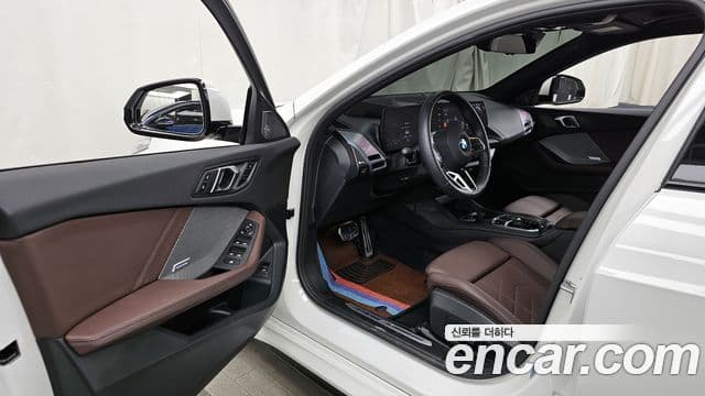 BMW 1 Series 2025 — ფოტო 10/20