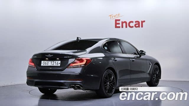 Genesis G70 2019 — ფოტო 2/20