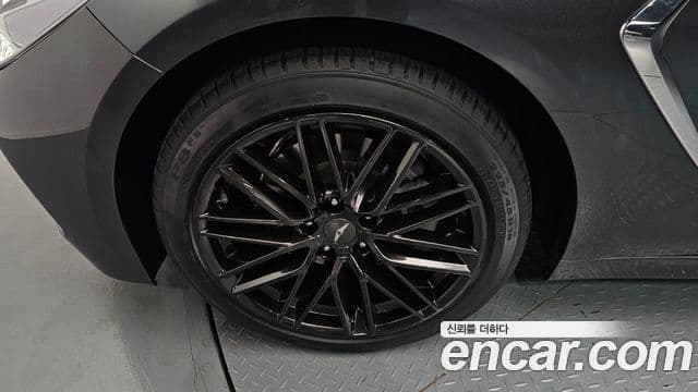 Genesis G70 2019 — фото 5 из 20