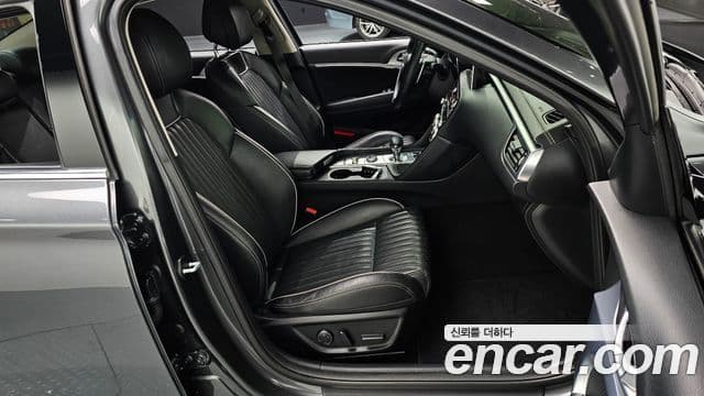 Genesis G70 2019 — ფოტო 10/20