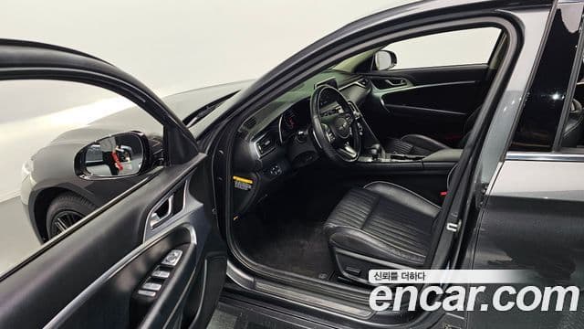 Genesis G70 2019 — ფოტო 11/20