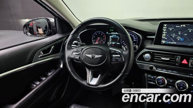 Genesis G70 2019 — ფოტო 13/20