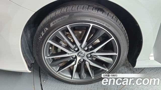 Toyota Camry 2023 — Şəkil 3/20