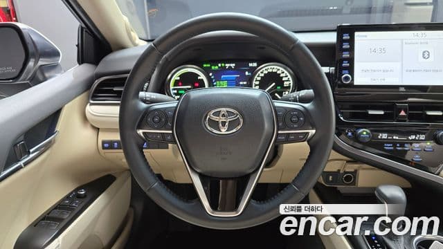 Toyota Camry 2023 — Şəkil 6/20