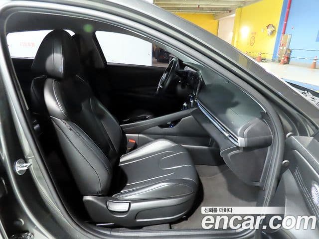 Hyundai Avante 2022 — Фото 13/20