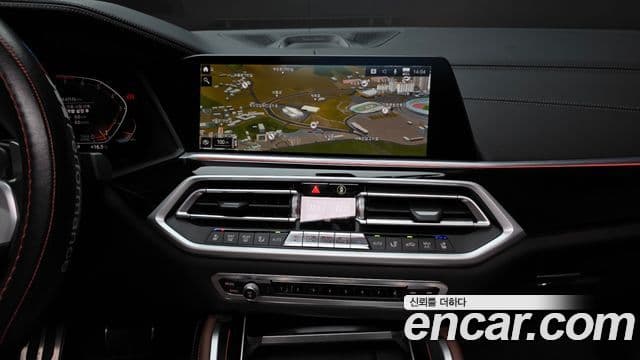 BMW X6 2021 — ფოტო 14/20