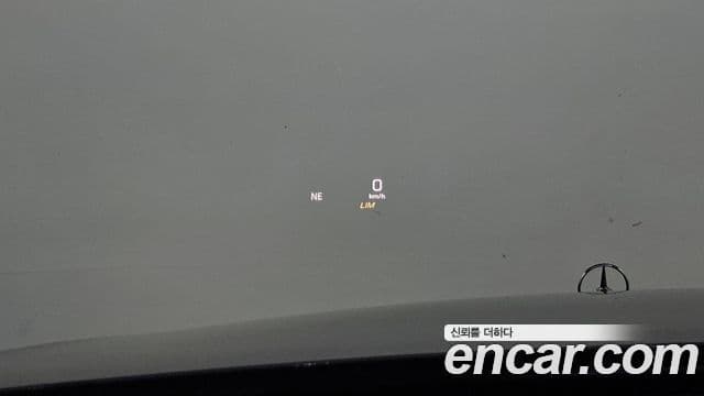 Mercedes-Benz E-Class 2019 — Photo 15/20