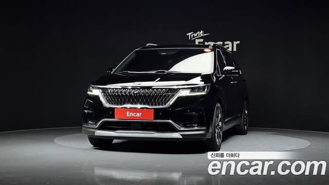 Kia Carnival 2021 — Фото 3/20