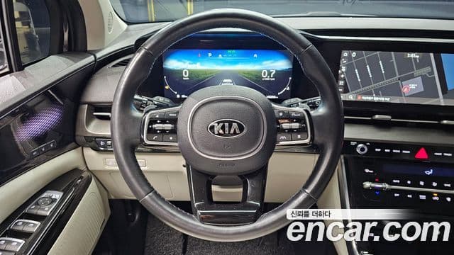 Kia Carnival 2021 — Фото 13/20