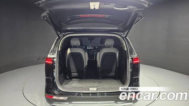 Kia Carnival 2021 — Фото 20/20