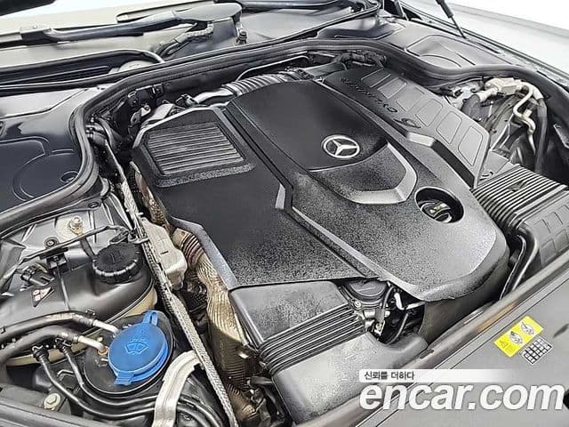 Mercedes-Benz S-Class 2018 — Photo 2/19