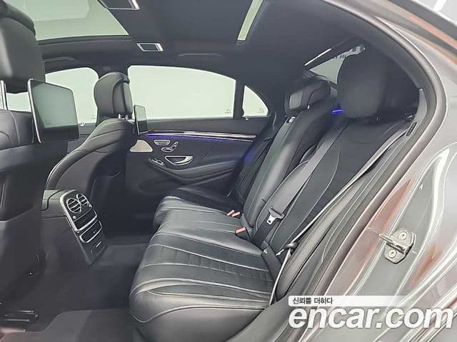 Mercedes-Benz S-Class 2018 — Photo 6/19