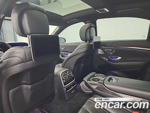 Mercedes-Benz S-Class 2018 — Photo 7/19