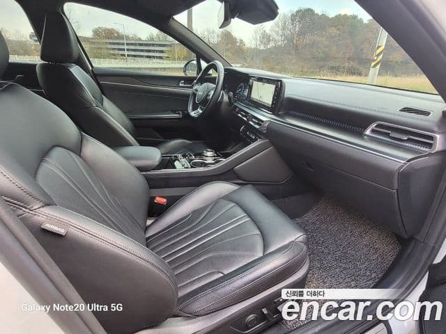Kia K5 2023 — ფოტო 7/20