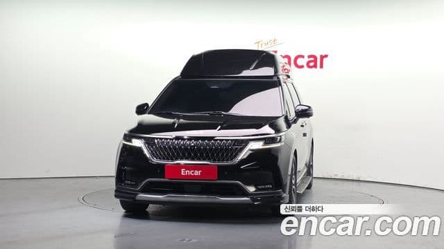 Kia Carnival 2023 — Фото 2/20