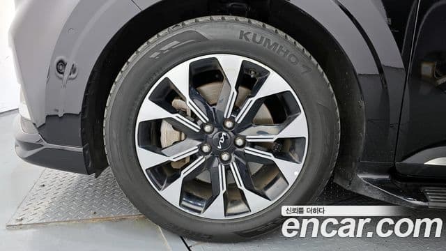 Kia Carnival 2023 — Фото 4/20