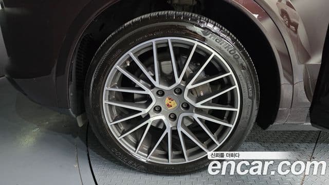 Porsche Cayenne 2021 — Şəkil 5/20