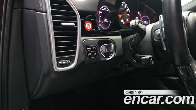 Porsche Cayenne 2021 — Şəkil 14/20