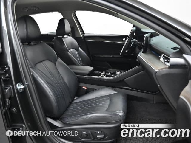 Kia K5 2021 — ფოტო 9/20