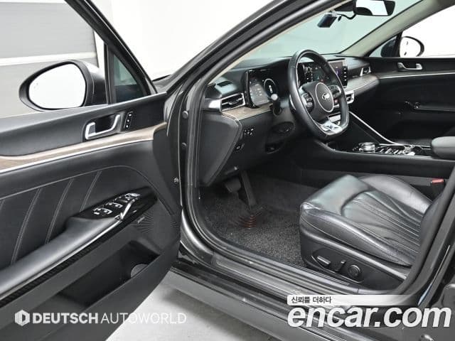 Kia K5 2021 — ფოტო 10/20