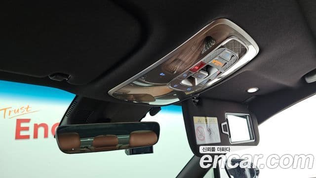 Genesis Electrified G80 2022 — ფოტო 17/20