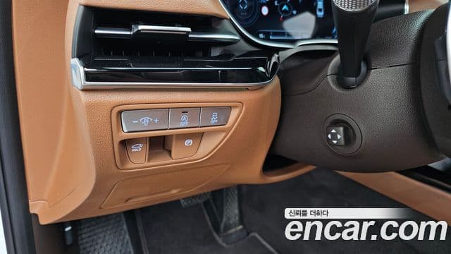 Genesis Electrified G80 2022 — ფოტო 18/20