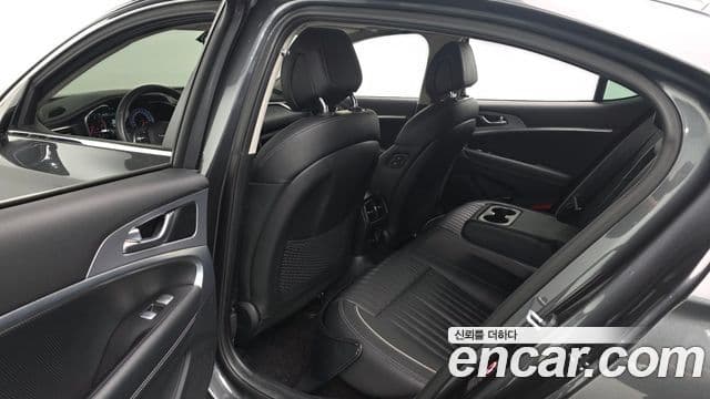 Genesis G70 2019 — Şəkil 11/20